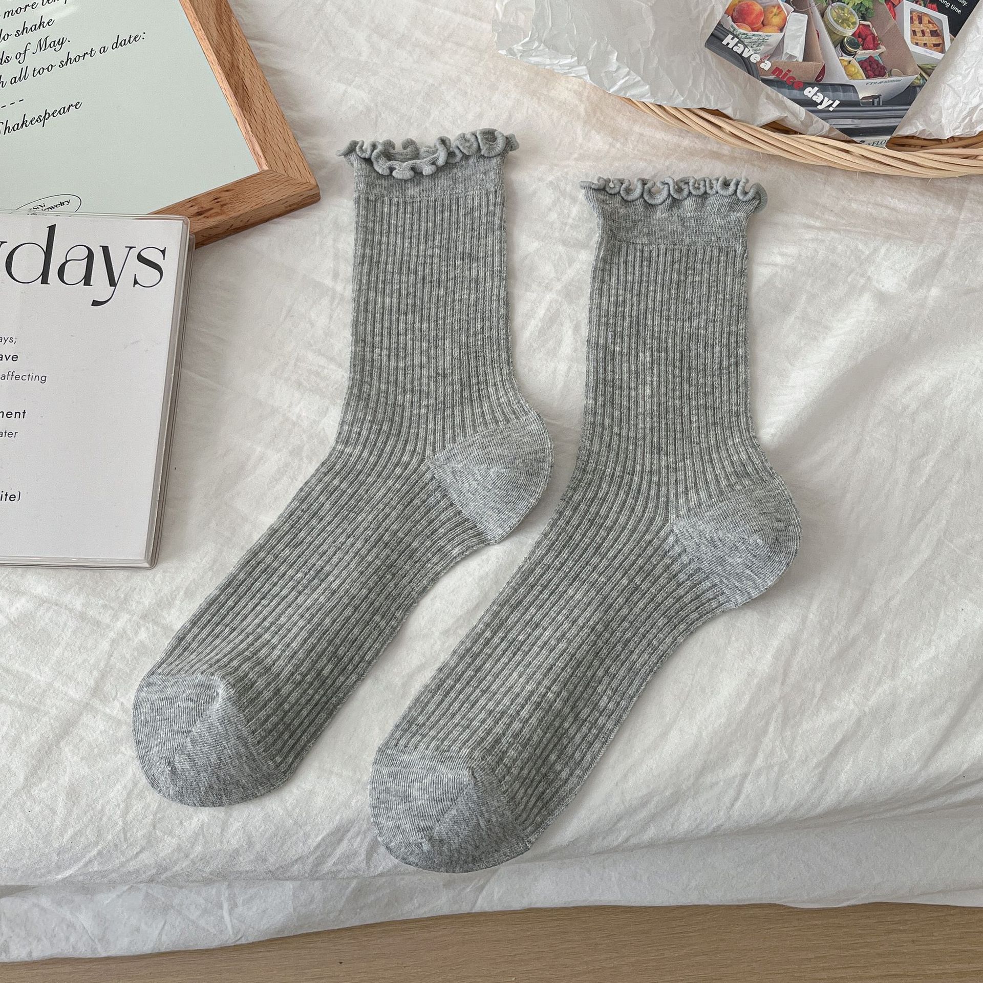 Meias Slouch com Babados