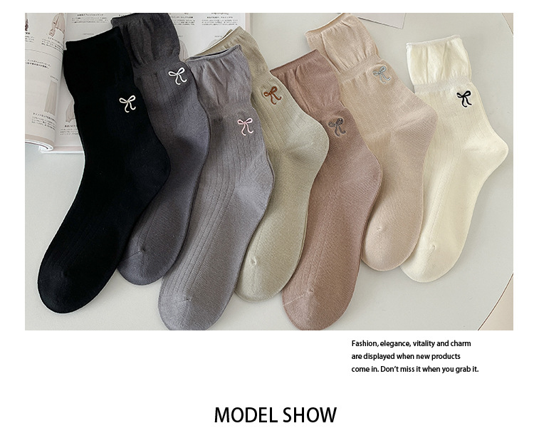 Meias Meia Canela com Laço Bordado