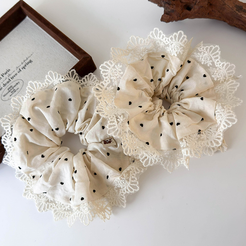 ربطات شعر طراز الباليه