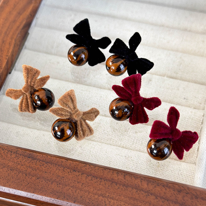 レオパードプリントボールイヤスタッド