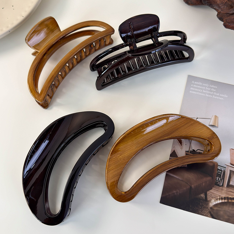 Νύχαρη Κλιπ Ημισέληνος