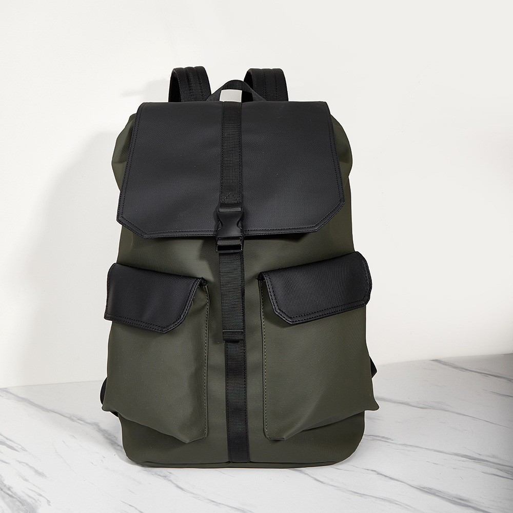 남성 미니멀리스트 노트북 백팩