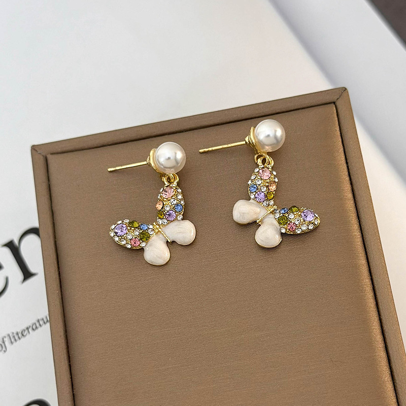 Orecchini Farfalla con Perle e Cristalli Colorati