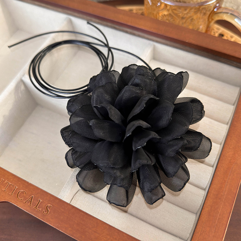 Bloemen Choker Ketting