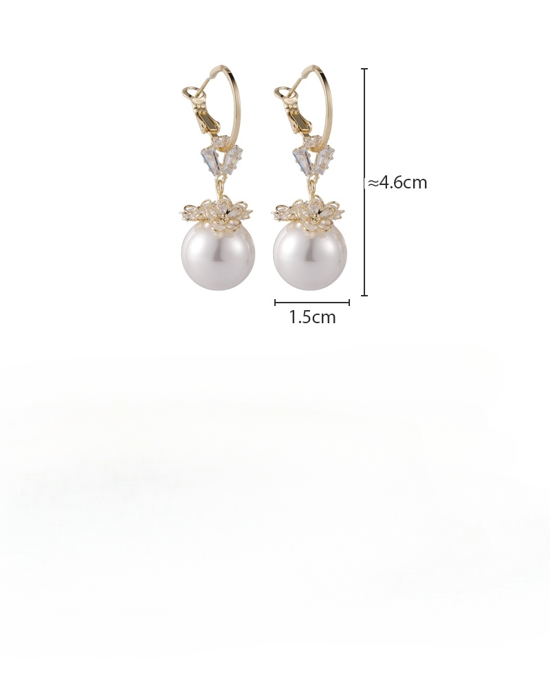 Серьга-кафф с Красным Цирконом и Цветочным Жемчугом