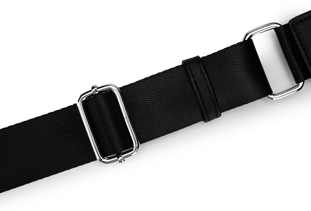 Tas Selempang Pria Motif Kotak-Kotak