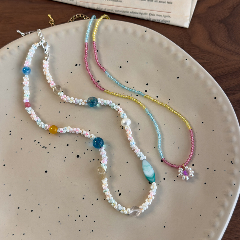 Boncuklu Çiçek Kolye