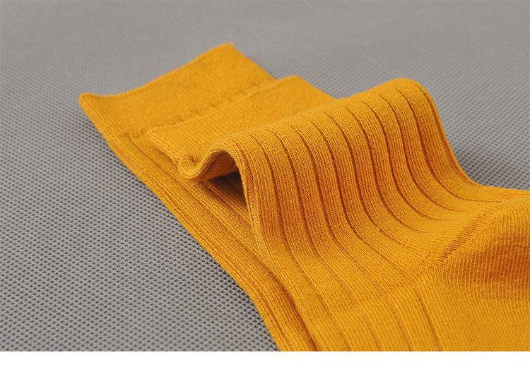 ถุงเท้าธุรกิจชายผ้าฝ้าย