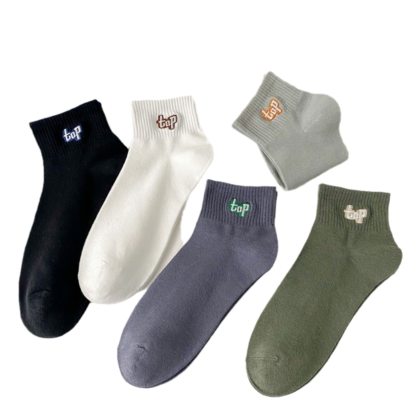 ถุงเท้าผู้ชายคอตตอนปักตัวอักษร