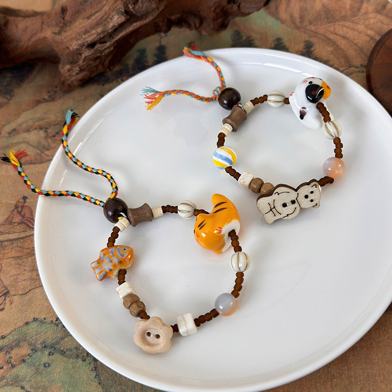 Bracciale con Perline a Forma di Gatto