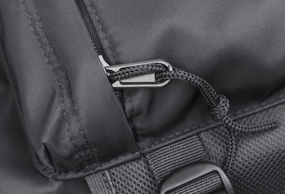 男性用大容量バックパック