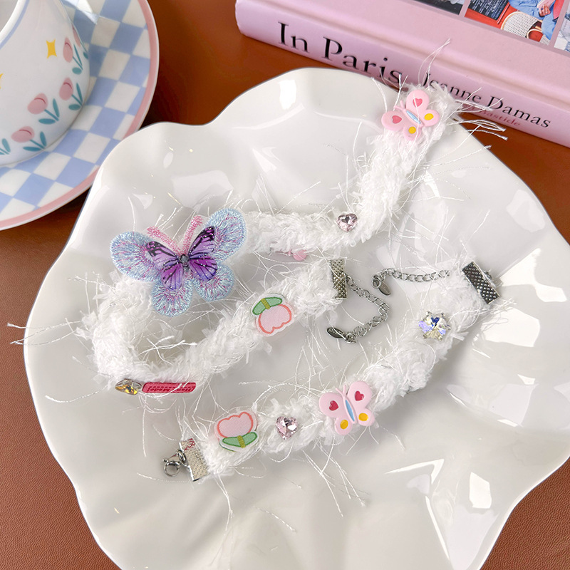 В'язаний Чокер з Метеликом