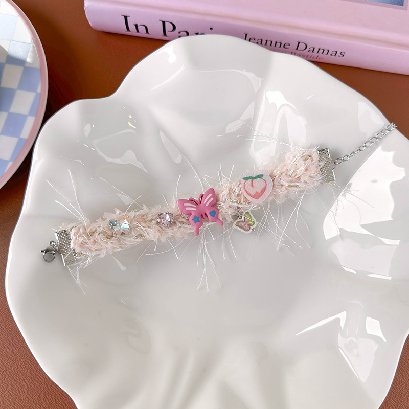 В'язаний Чокер з Метеликом