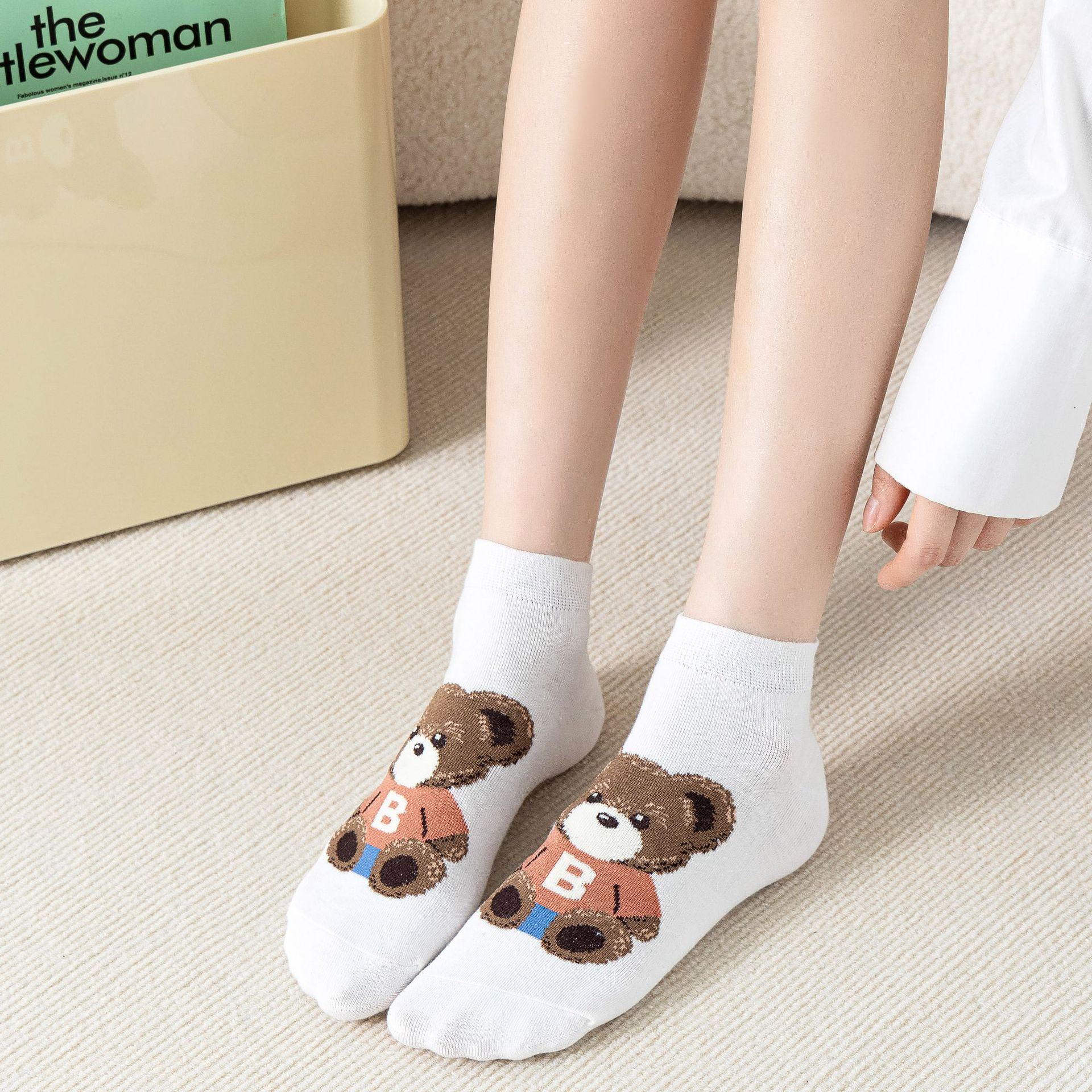 Unsichtbare Socken Cartoon-Bär