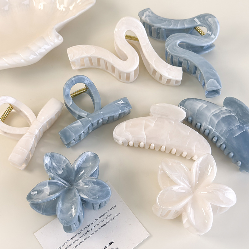 Horquillas con Lazo Geométrico