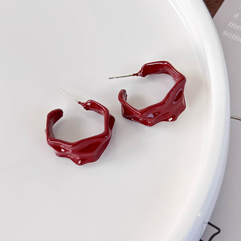 버건디 주름 후프 귀걸이
