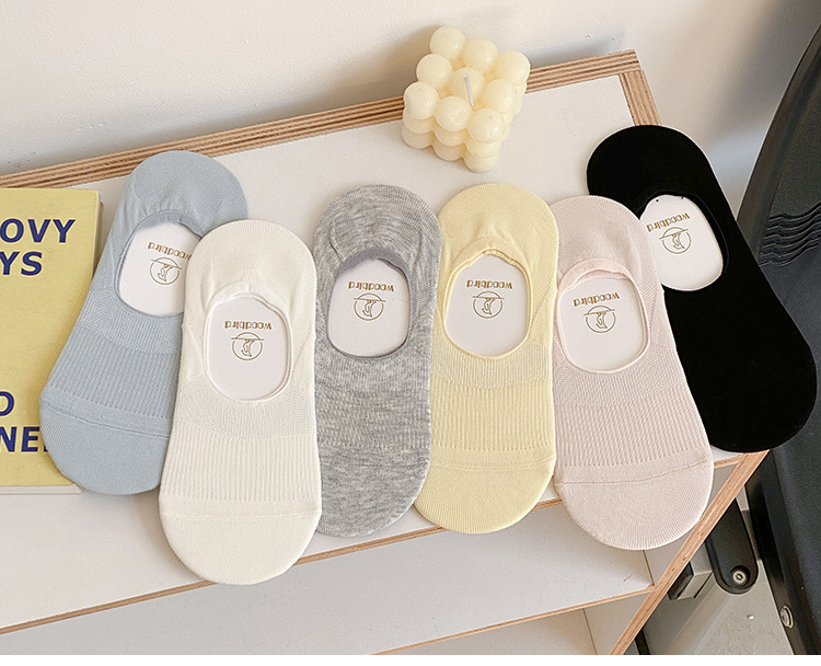 Neviditelné ponožky