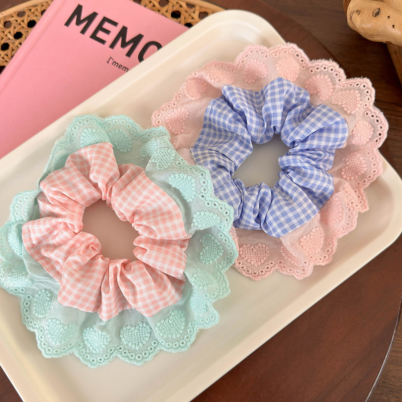 하트 레이스 체크 스크런치