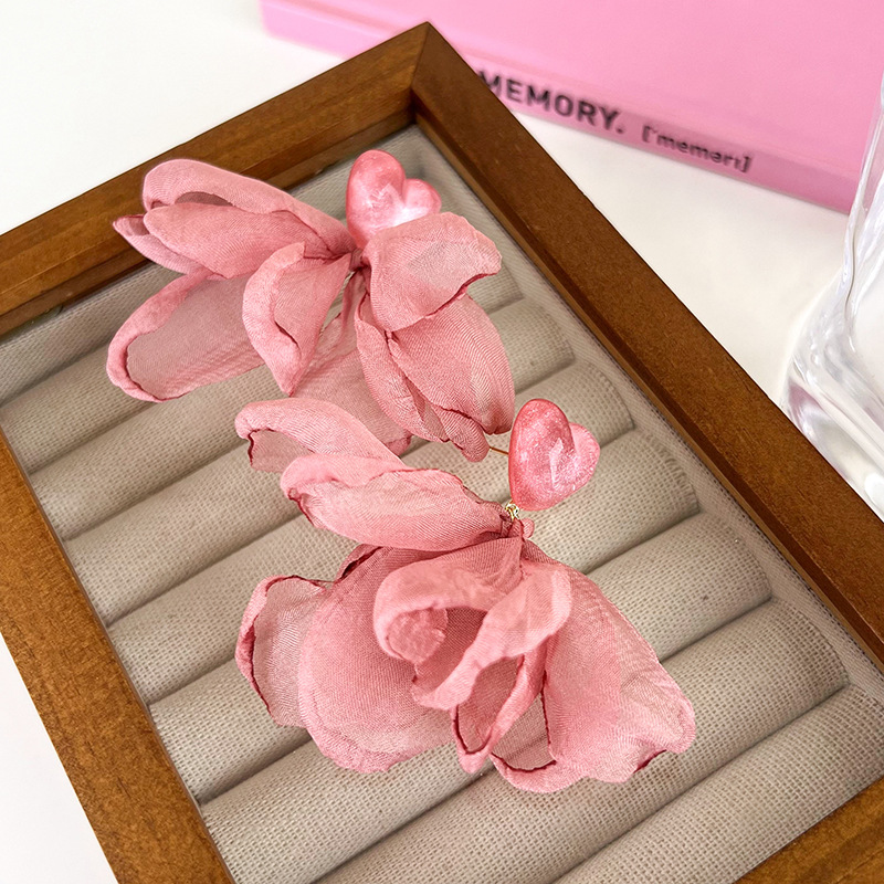 하트와 플로럴 귀걸이