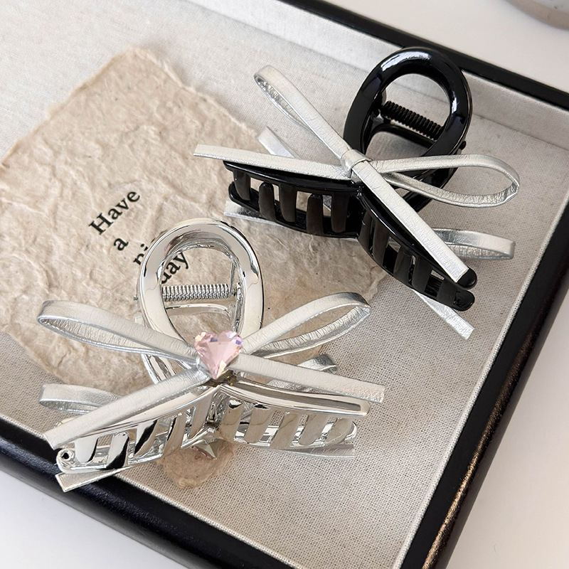 Pente de Cabelo com Laço Prateado