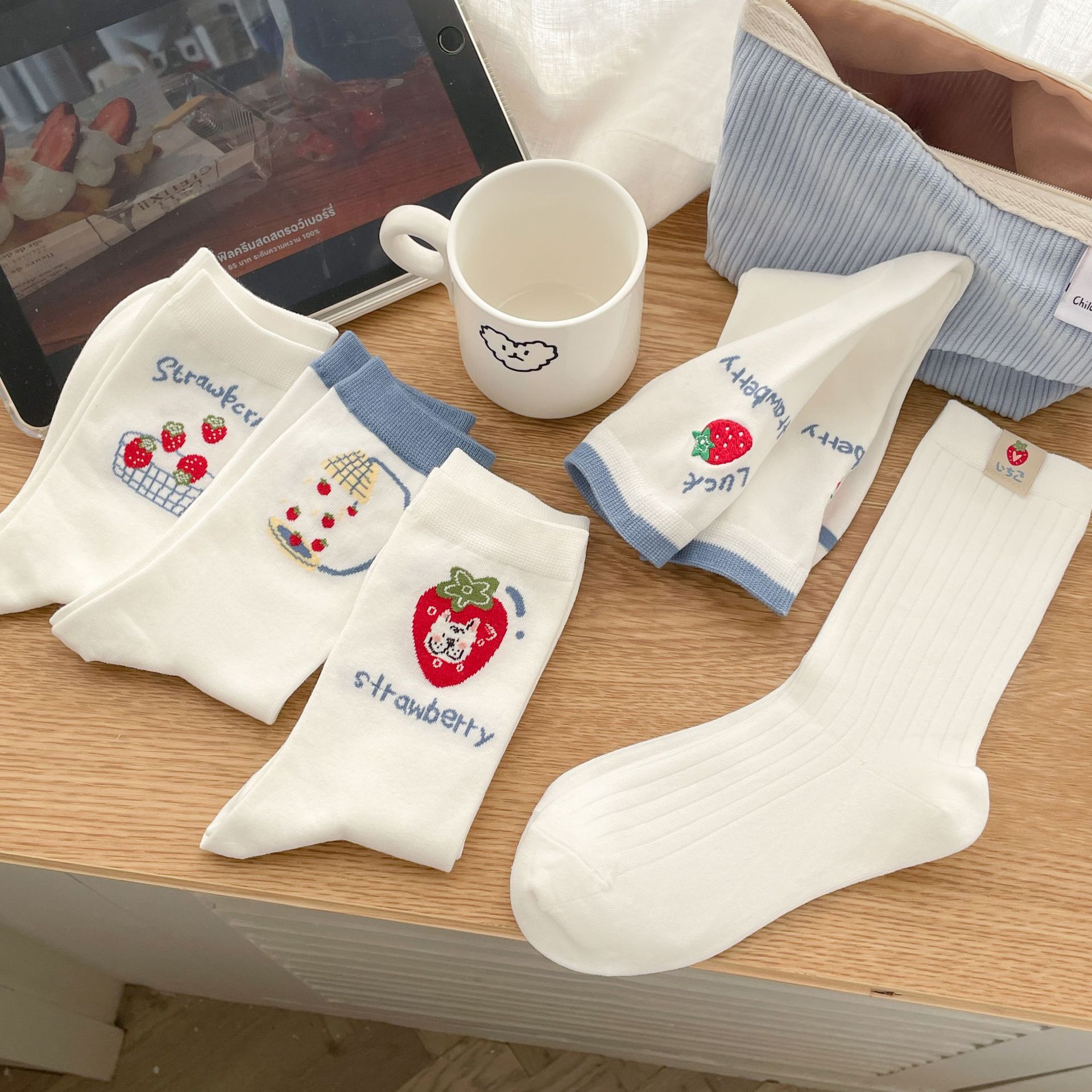 Meias com Estampa de Morango