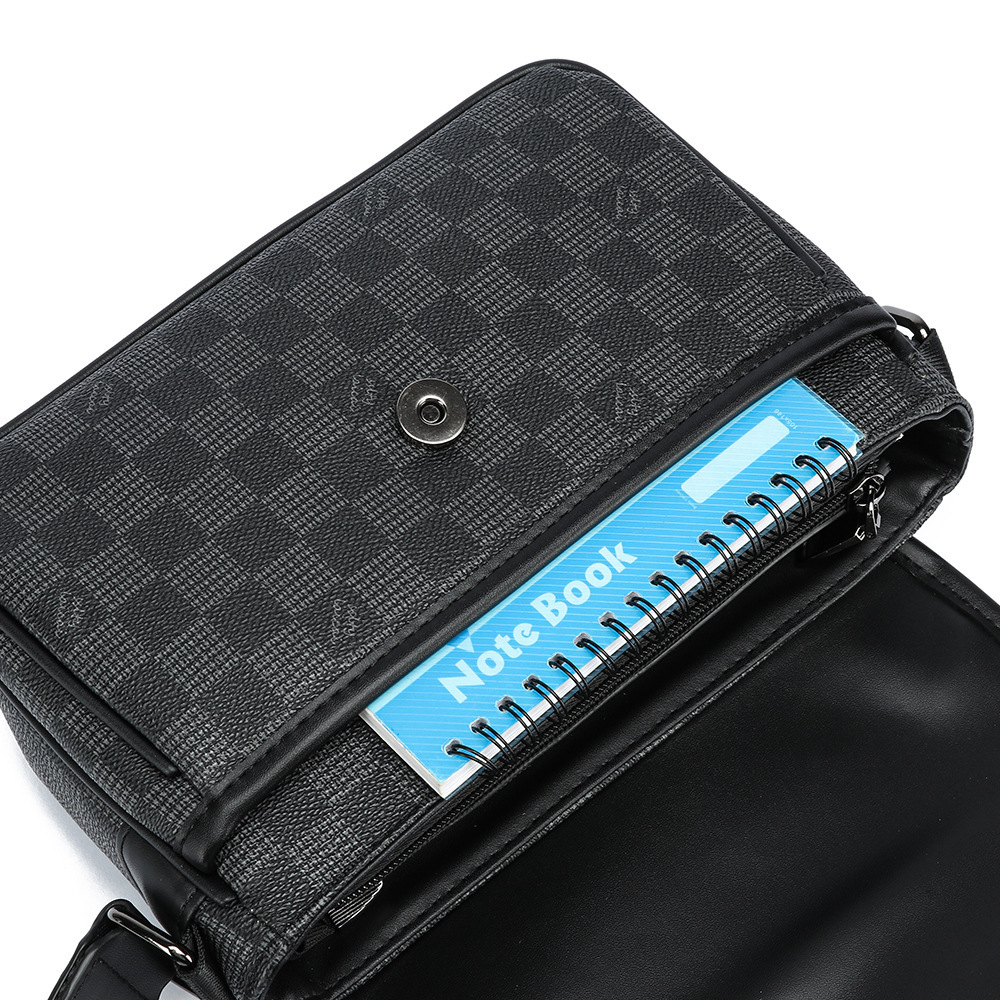 Túi đeo chéo nam kẻ caro