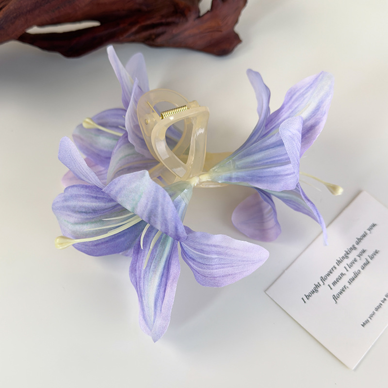 Lily Flower Hair Clip