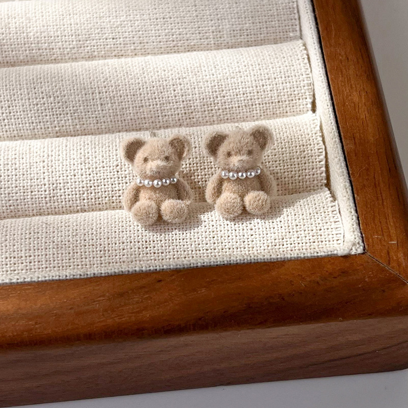 Flockované Medvědí Náušnice s Perlami