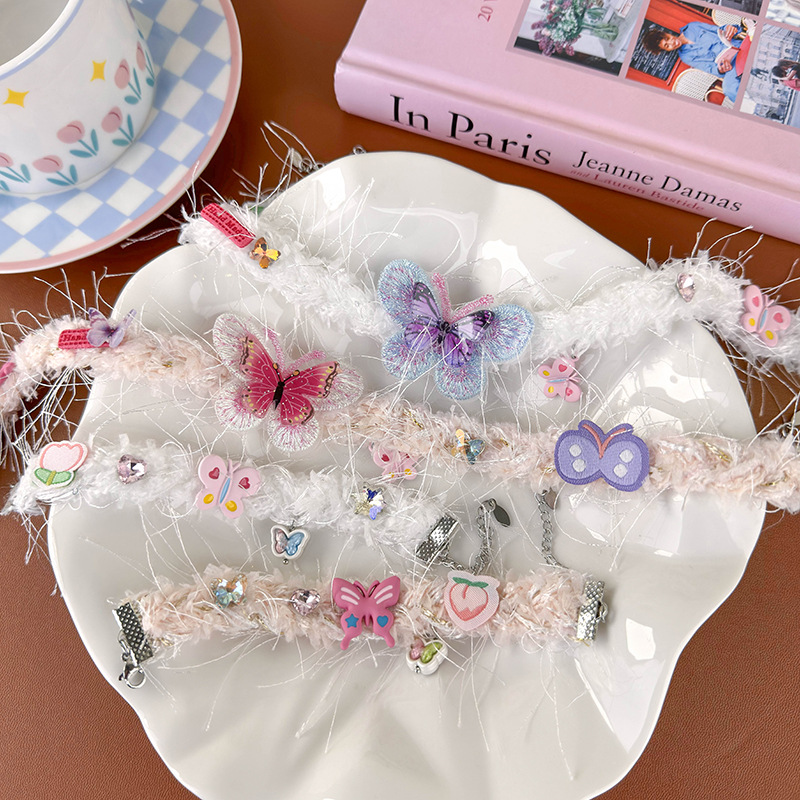 В'язаний Чокер з Метеликом