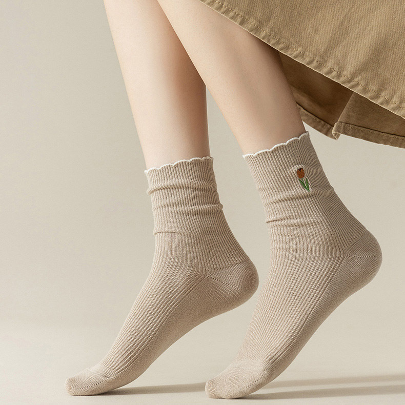 Meias Femininas de Cano Médio