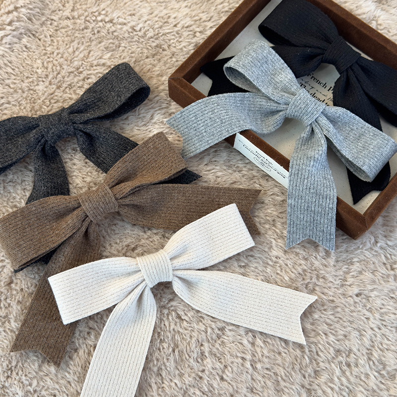 Knit Bow Hair Clip
