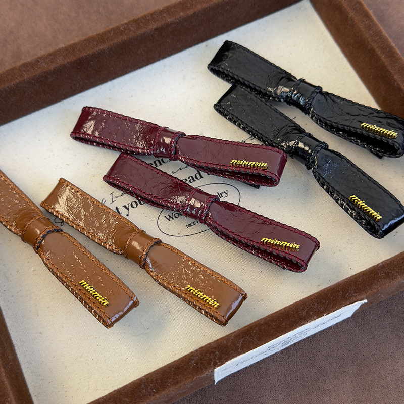 Zapinka do Włosów Dziób Kaczki ze Sztucznej Skóry z Kokardą