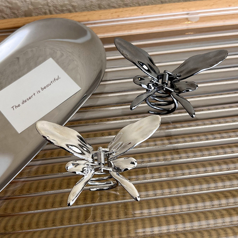 Agravă de Păr cu Fluture Metalic