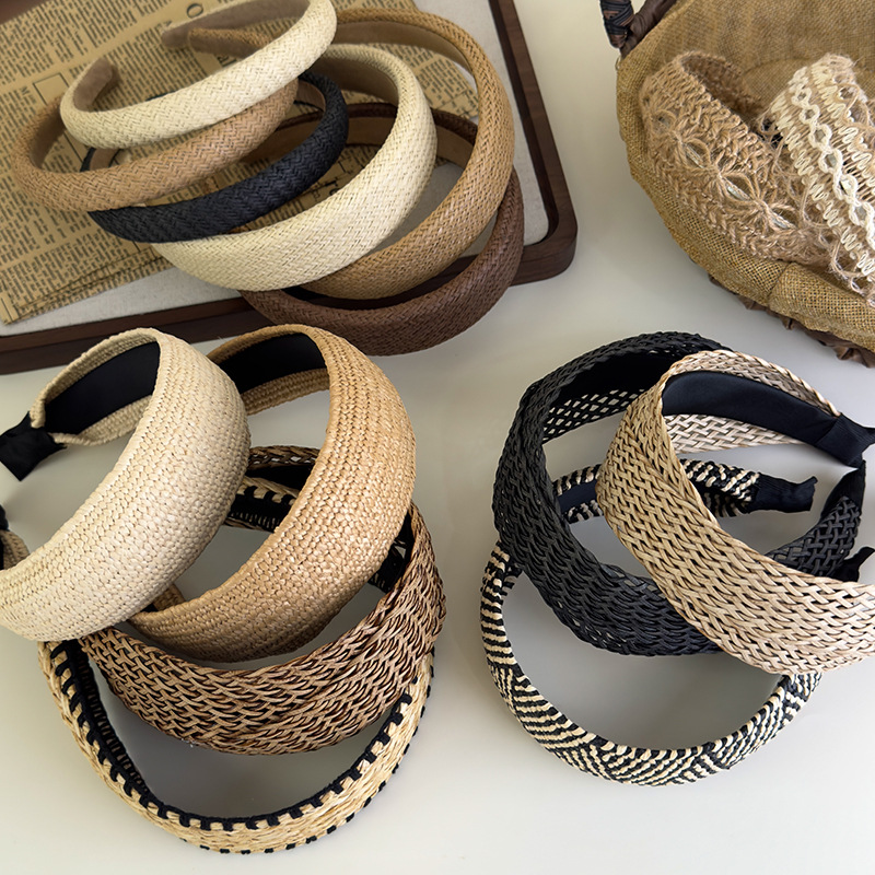 Diadema de Paja de Ala Ancha