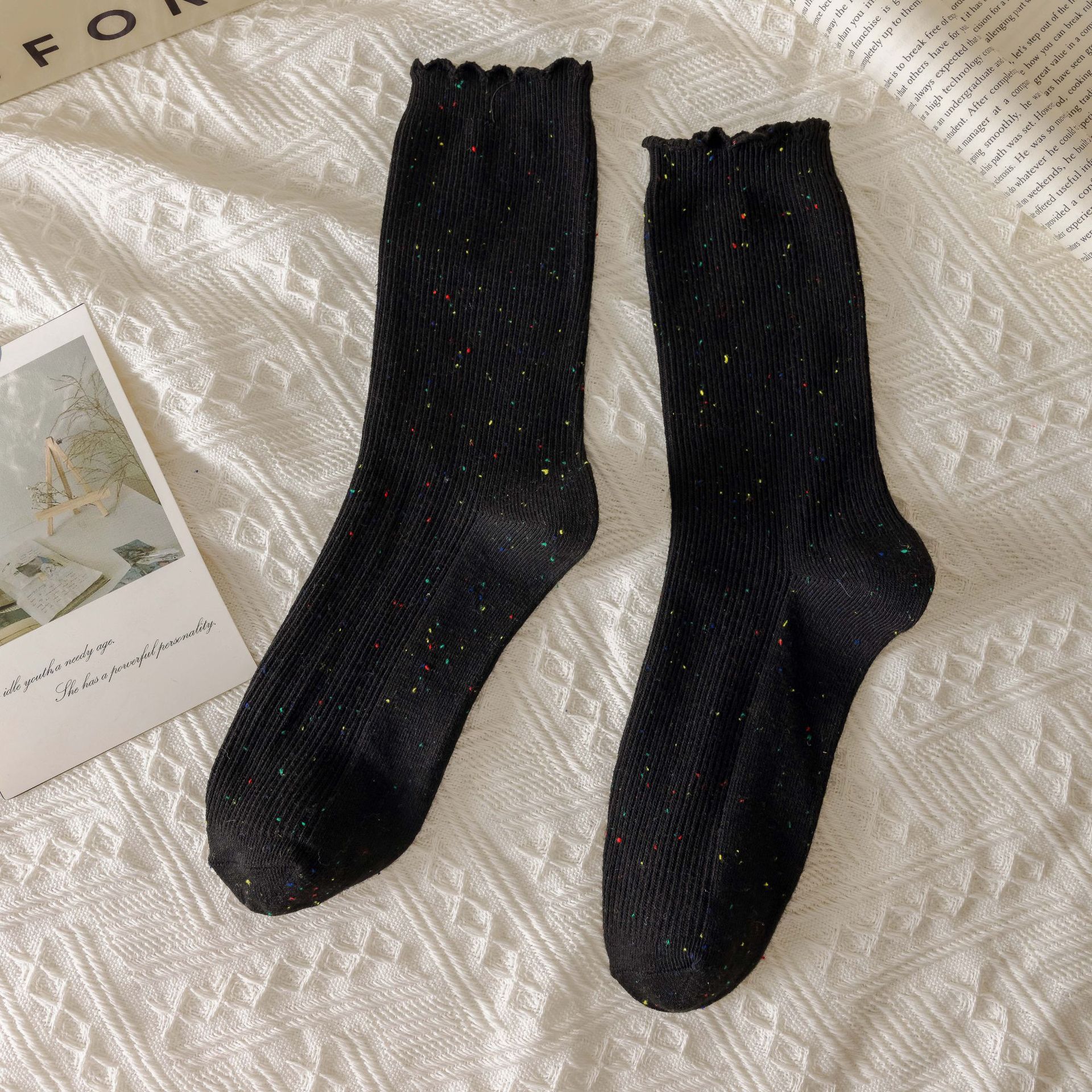 Meias Mid-Calf com Laço Bordado