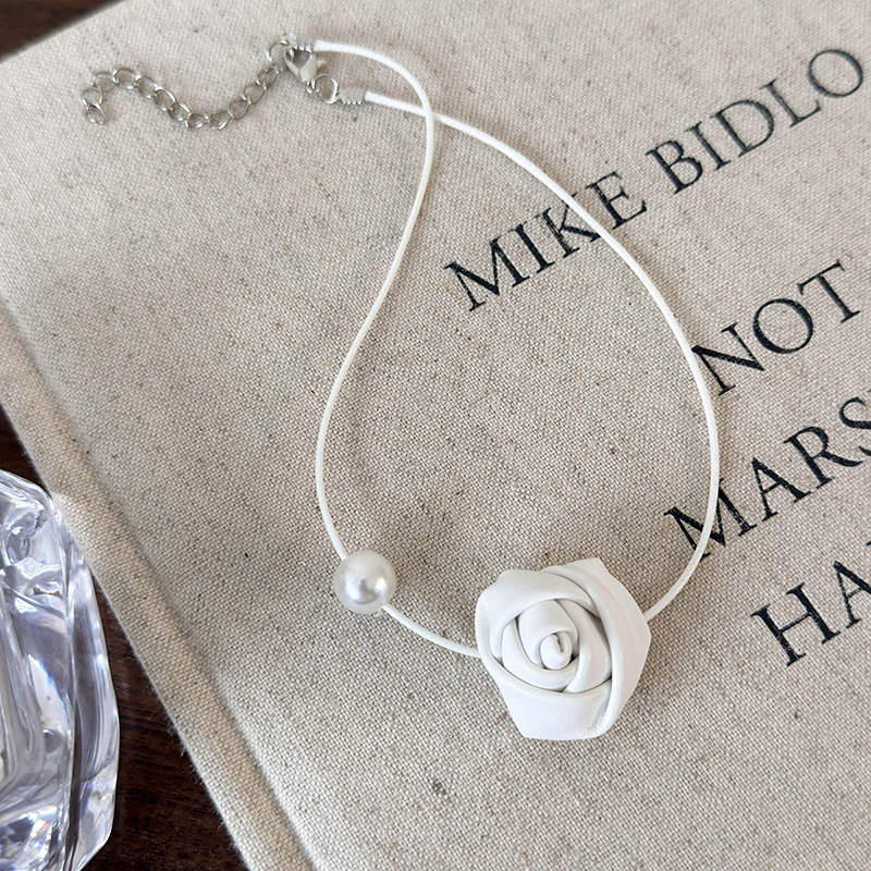 Шкіряний Намисто Чокер з Трояндою та Перлиною