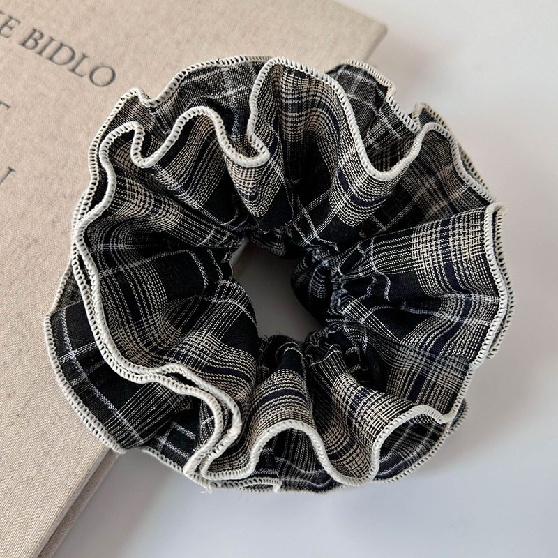 سكرونش مزدوج الطبقة منقوش مع دانتيل