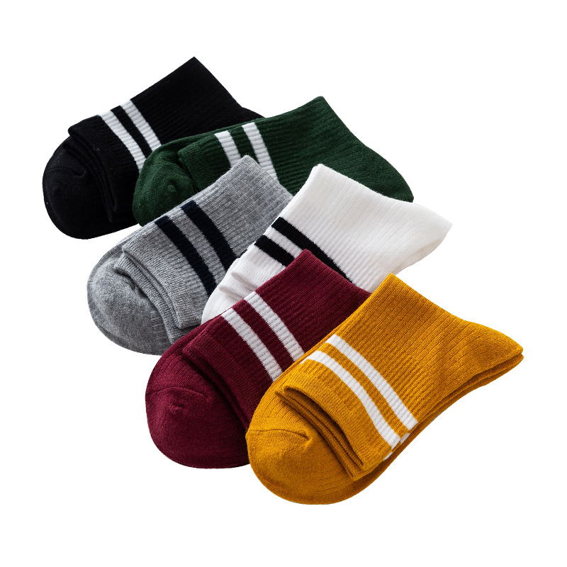 Meias de Mulher Caneladas com Duas Listras