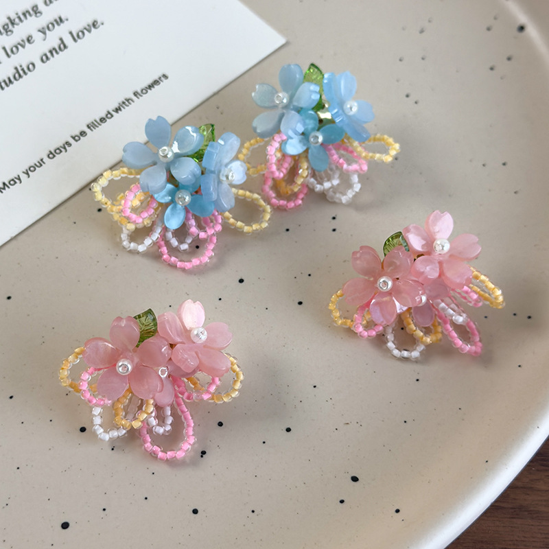 Boncuklu Çiçek Küpe