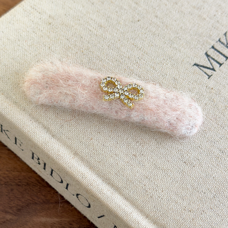 Agrafă de păr cu fundiță strass