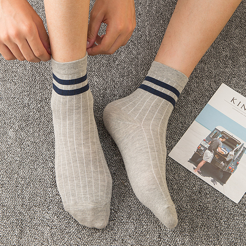 Meias de Algodão com Riscas Duplas e Canelado