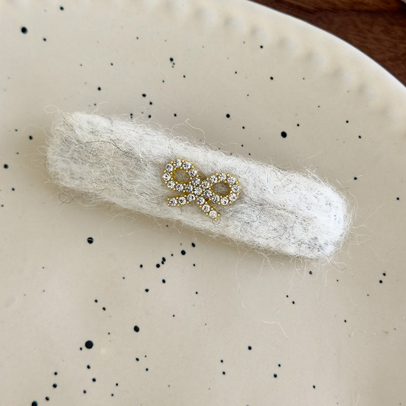 Agrafă de păr cu fundiță strass