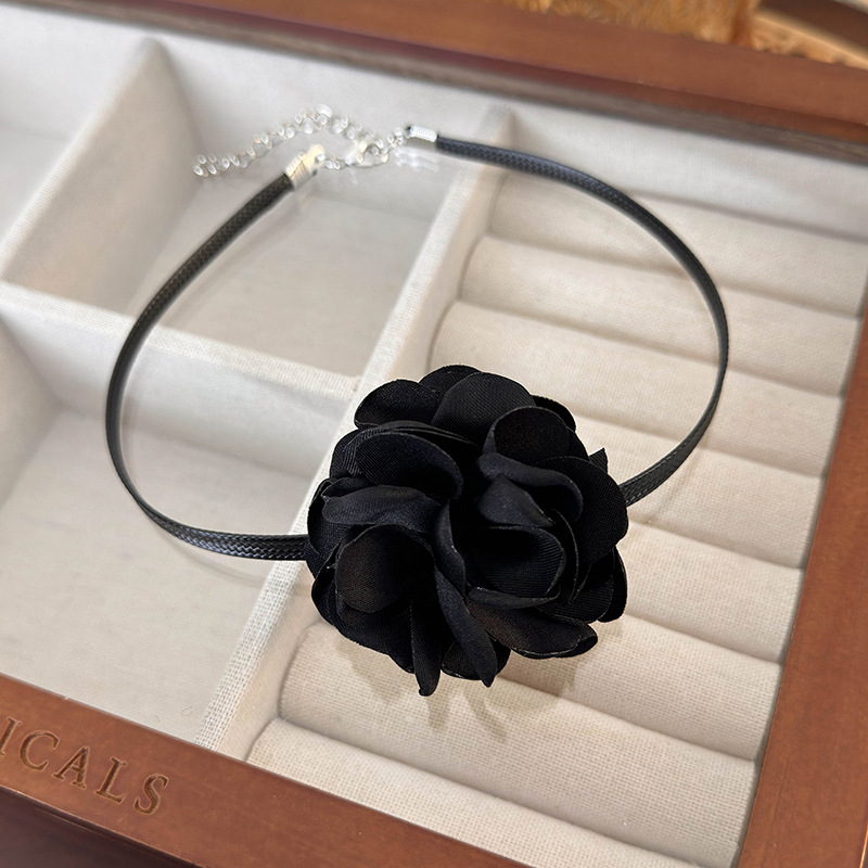 Bloemen Choker Ketting
