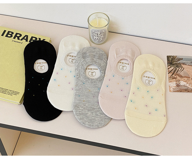 ถุงเท้าไม่มีขอบสตรี