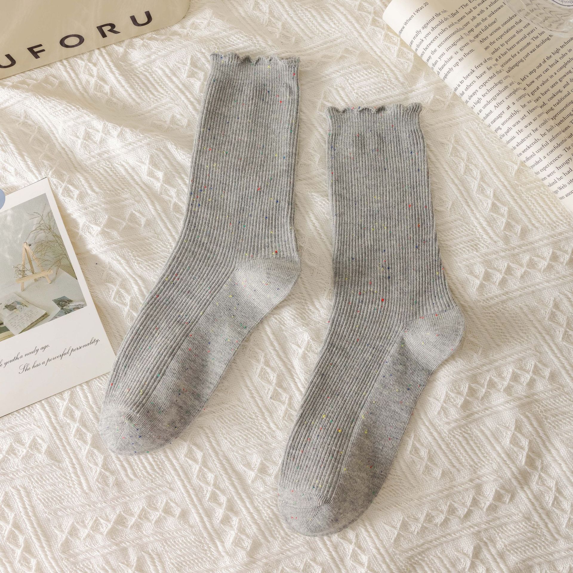 Meias Mid-Calf com Laço Bordado