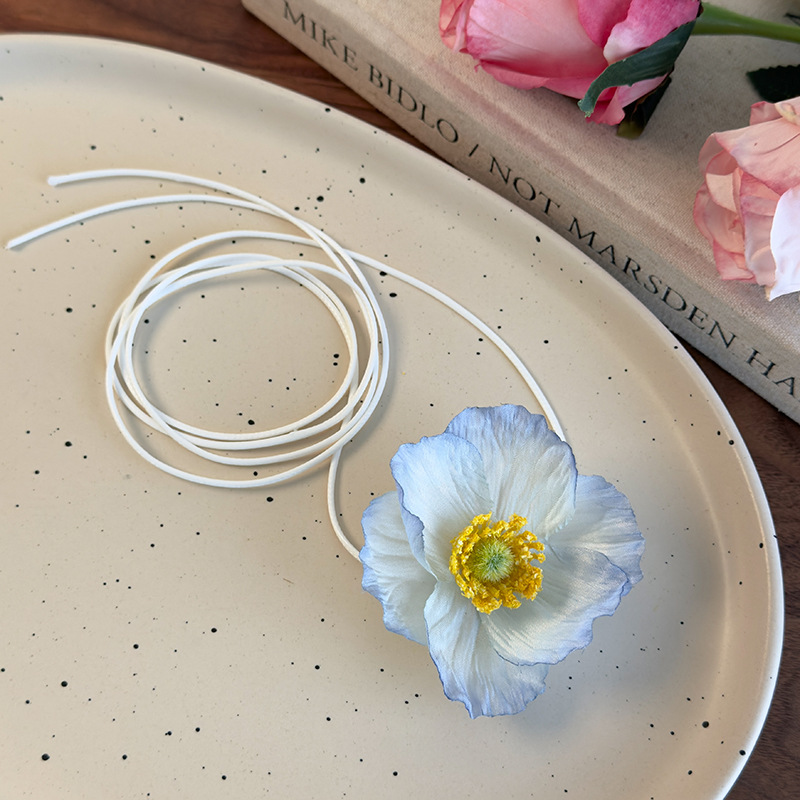 قلادة زهرة الخشخاش