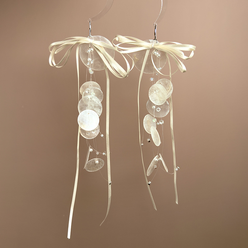 컨버터블 보우 셸 태슬 귀걸이