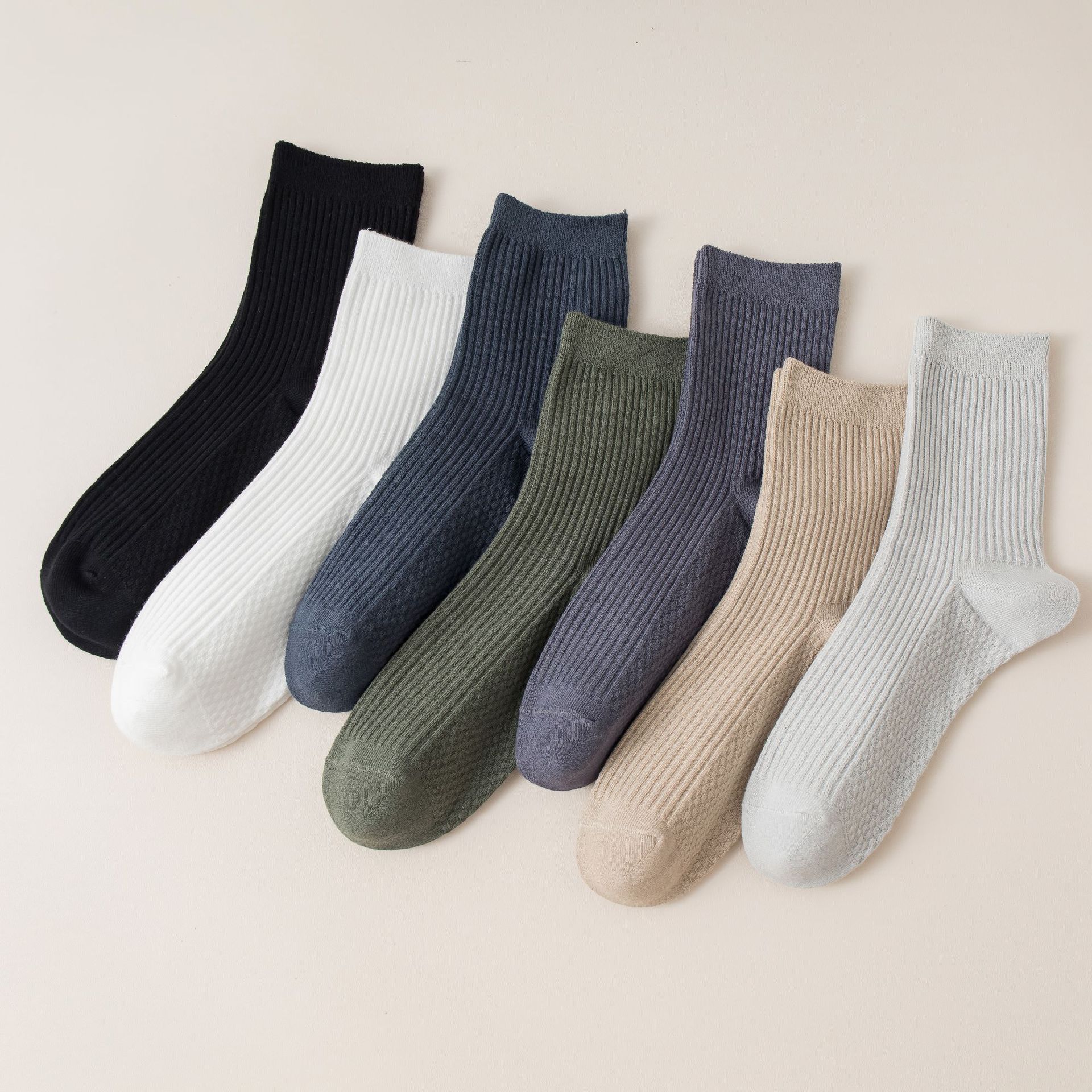 Meias Esportivas Cano Médio com Costura Dupla