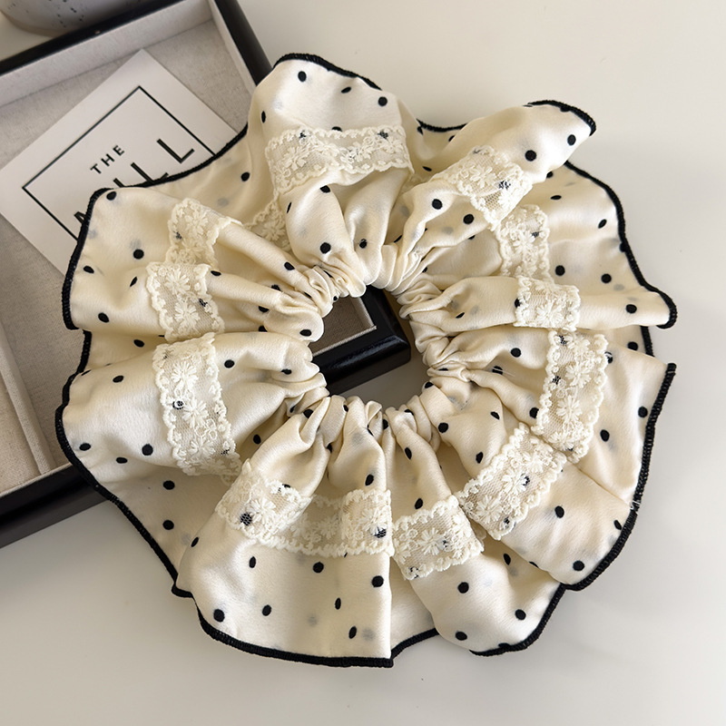 Prickig Satäng Spets Scrunchy