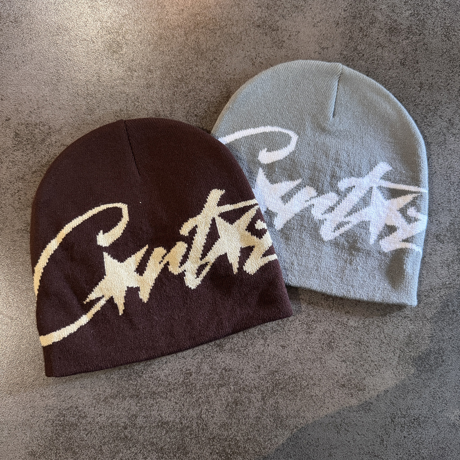 Damengestrickte Mütze